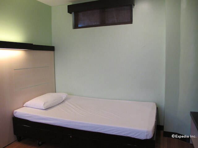 スグブテル ファミリー ホテル セブ パワード バイ ココテル