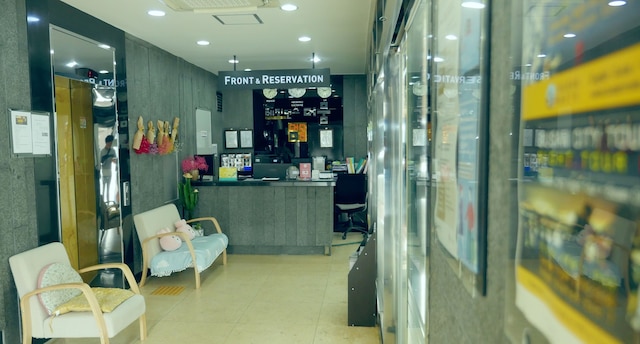 レジデンス モムム ホテル