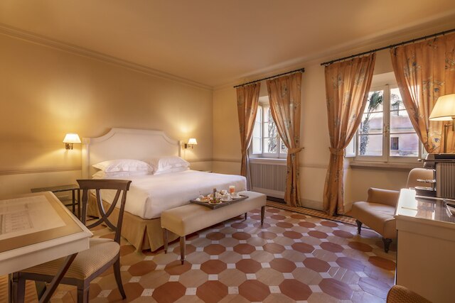 QC グランド ホテル ローマ