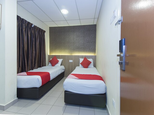 OYO 615 ドラゴン イン プレミアム ホテル