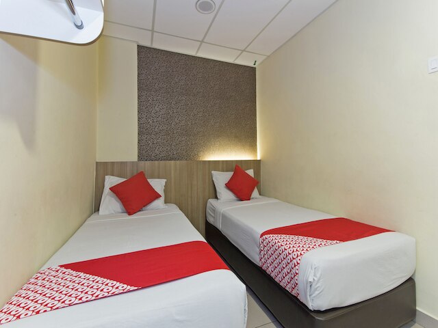 OYO 615 ドラゴン イン プレミアム ホテル