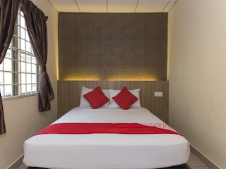 OYO 615 ドラゴン イン プレミアム ホテル