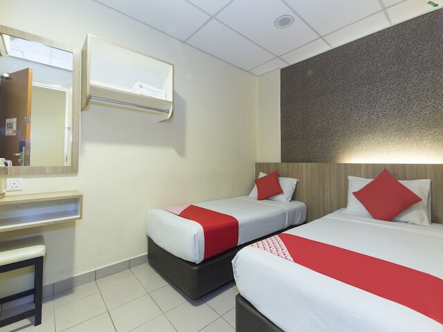 OYO 615 ドラゴン イン プレミアム ホテル