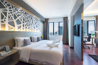 クリスタル クラウンホテル ぺタリン ジャヤ