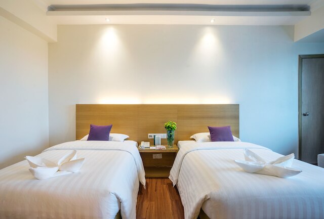 クリスタル クラウンホテル ぺタリン ジャヤ