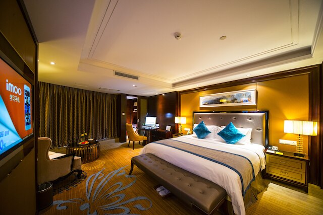 成都ライジング バタフライ ホテル (成都瑞升芭富丽大酒店)