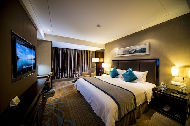 成都ライジング バタフライ ホテル (成都瑞升芭富丽大酒店)