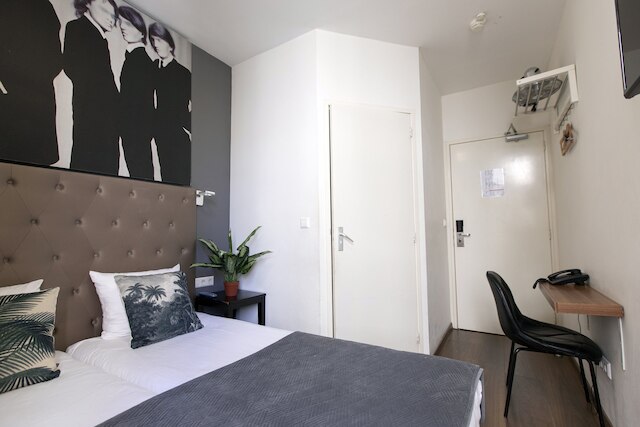 クエンティン ホテル ゴールデン ベア