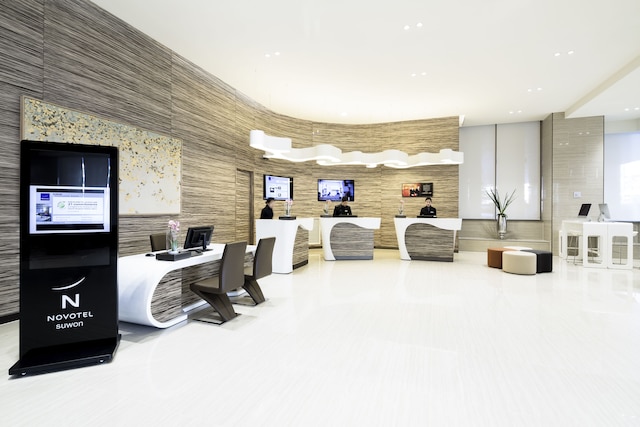 ノボテル アンバサダー スウォン