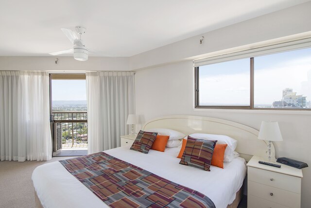 バーレイ エスプラネード アパートメンツ