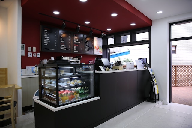 エコノミー ホテル グミ