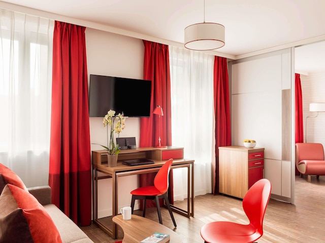 アパートホテル アダージョ ラ デファンス クールブボア