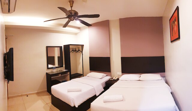 ゴールデン コート ホテル