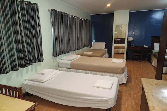 オフタナ スイーツ セブ ニア オークリッジ