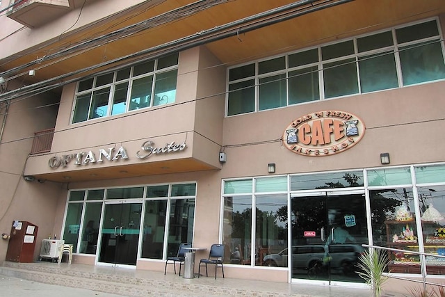 オフタナ スイーツ セブ ニア オークリッジ