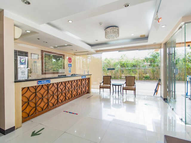 メイン ホテル & スイーツ