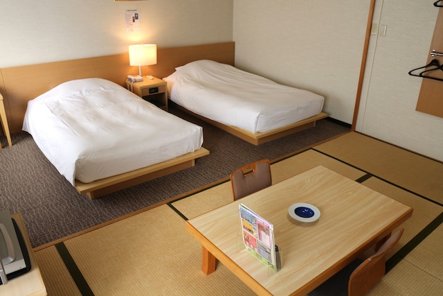 ホテルサンプラザ堺本館