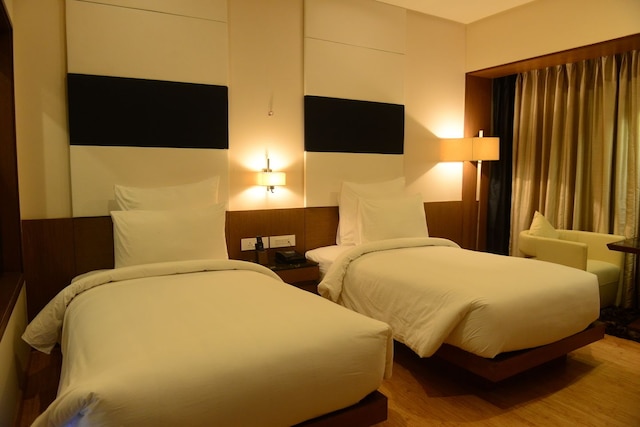 ナラヤニ ハイツ ホテル アンド リゾート