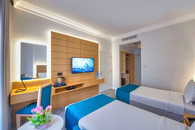 ロータス グランド ホテル