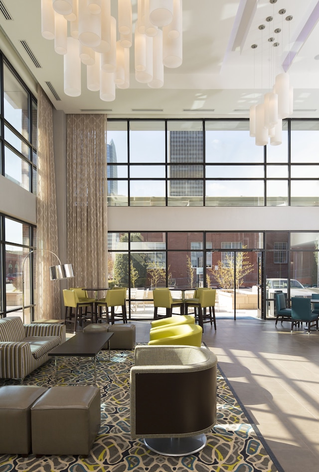 ホリデイ イン エクスプレス & スイーツ オクラホマシティ ダウンタウン - ブリックタウン by IHG