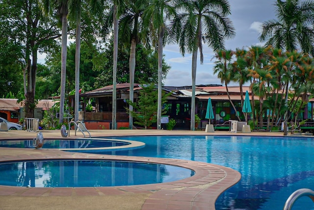 ケーンクラチャン ボートハウス パラダイス リゾート