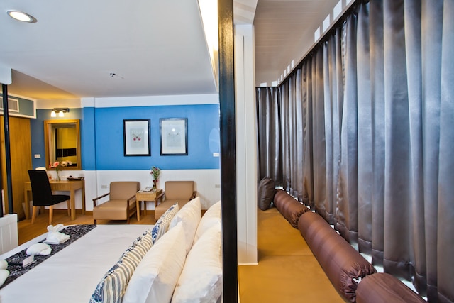 パラダイス ホテル ウドーン タニ