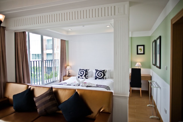 パラダイス ホテル ウドーン タニ