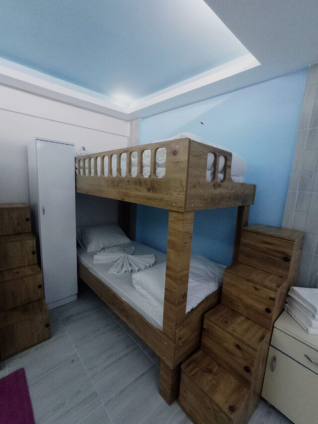 アルミス・ホステル