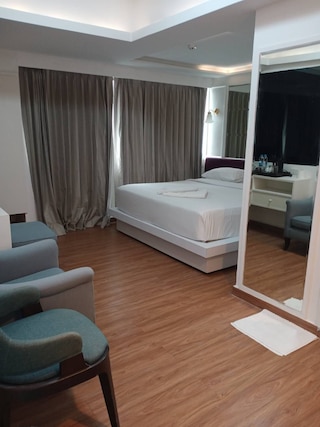 ロイヤルガーデンホームホテル