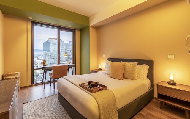 ミヤナ・バイ・ククン