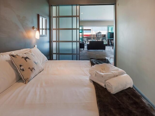 ウォーターフロントシービューホテルアパート