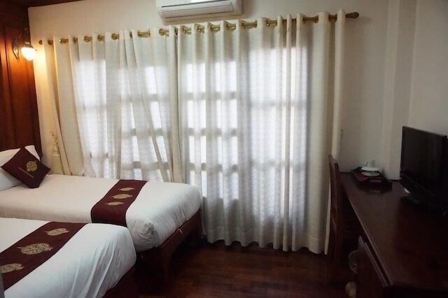 マノロムクラッシーホテル