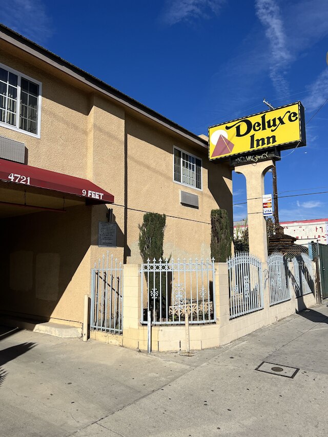 デラックス・イン・LA