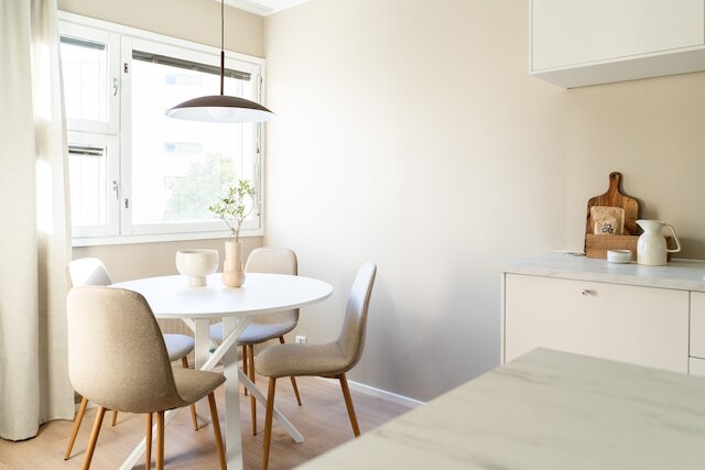 フルリノベーションされた3ベッドルームアパートメントとサウナ