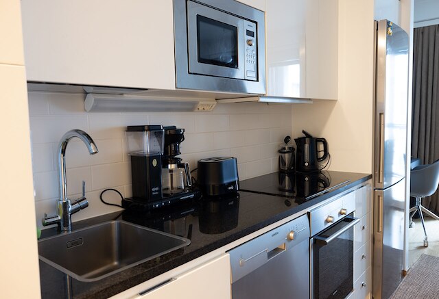 2ndhomes中央1BRアパートメントwバルコニー