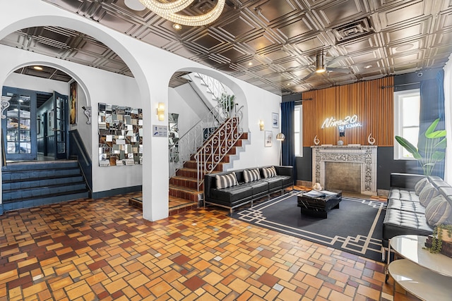 ナイン20コリンズアパートメントバイロークル