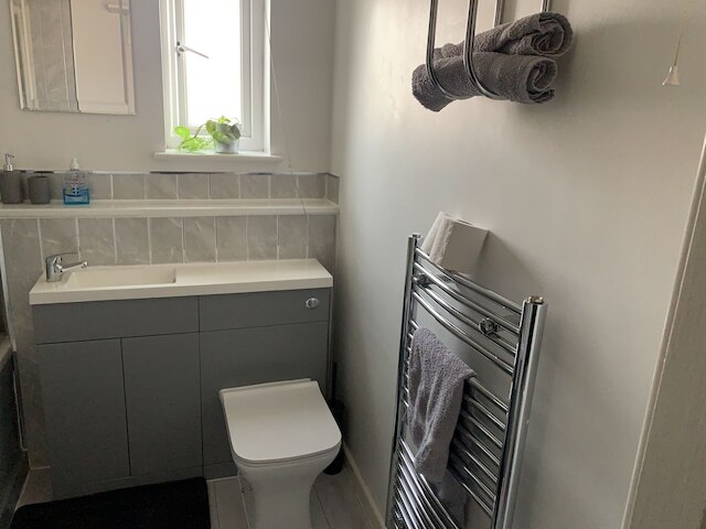 ラブリー 2 - ベッド  アパートメント イン ウォラシー スリープス  4