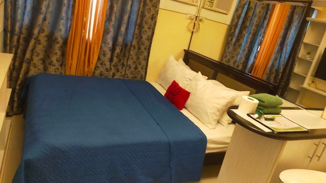 ロクサス大道エルミタスタジオ 米国大使館マニラ