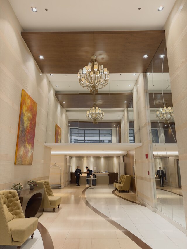 ロクサス大道エルミタスタジオ 米国大使館マニラ