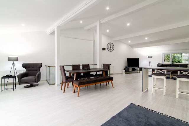 スリーク ハウス ウィズ ア ラブリー テラス イン ベシクタス