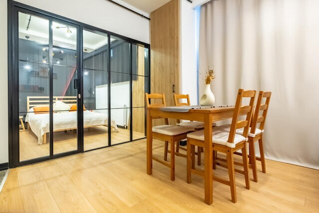 コンフォータブル アンド セントラル フラット イン カディコイ