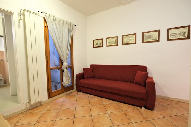 ワイン アパートメンツ フィレンツェ ドルチェット