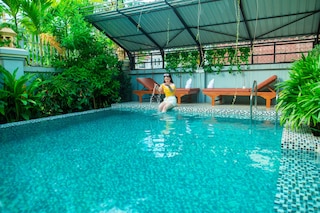 モハサルアンコールブティック