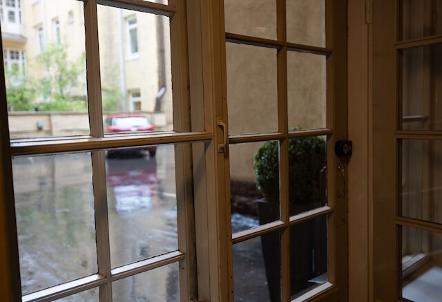 2ndhomes ブライト 1BR ホーム イン ザ センター