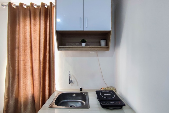 コンフォート アンド ウェル デザイン スタジオ アット パルトロー シティ アパートメント