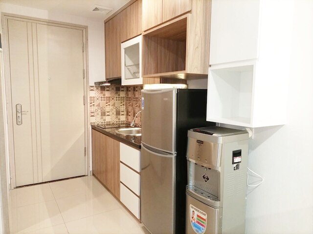 コンフォート アンド シンプリー ルック スタジオ ルーム アット マタラム シティ  アパートメント