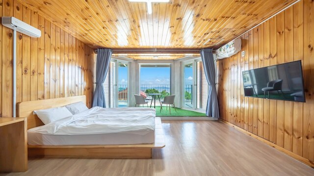 Ganghwa Marinwon Pulbilra Gajok Pension