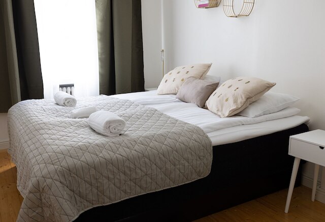 2ndhomes チャーミングな2BRホームwバルコニー