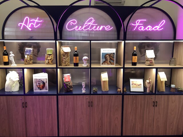 カジュアル リナシメント フィレンツェ ホテル