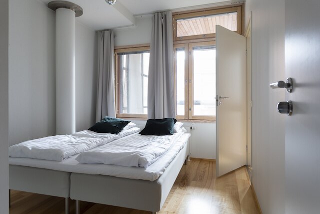 2ndホームズデラックスアパートメントwithサウナ&バルコニー